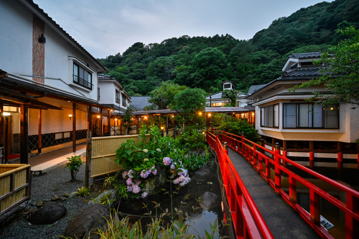 厚木 飯山 温泉 元 湯 旅館